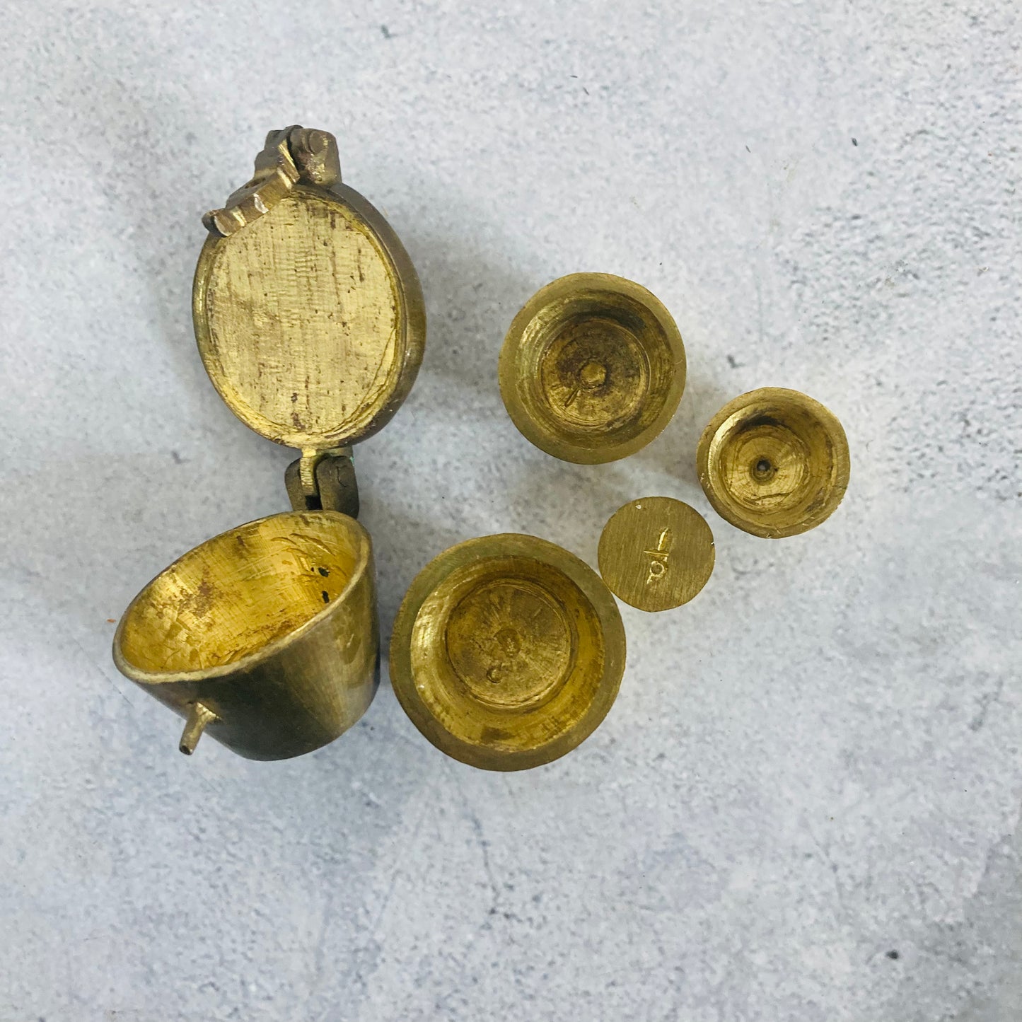The Director Cory - French Antique Stacked Weight Cups