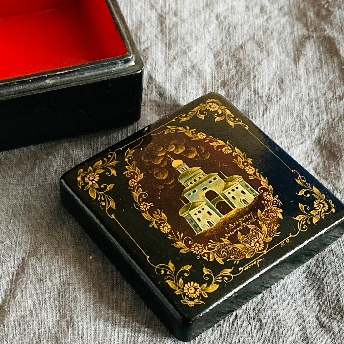 Vintage Paper Mache Lacquer Signed Square Russian Box