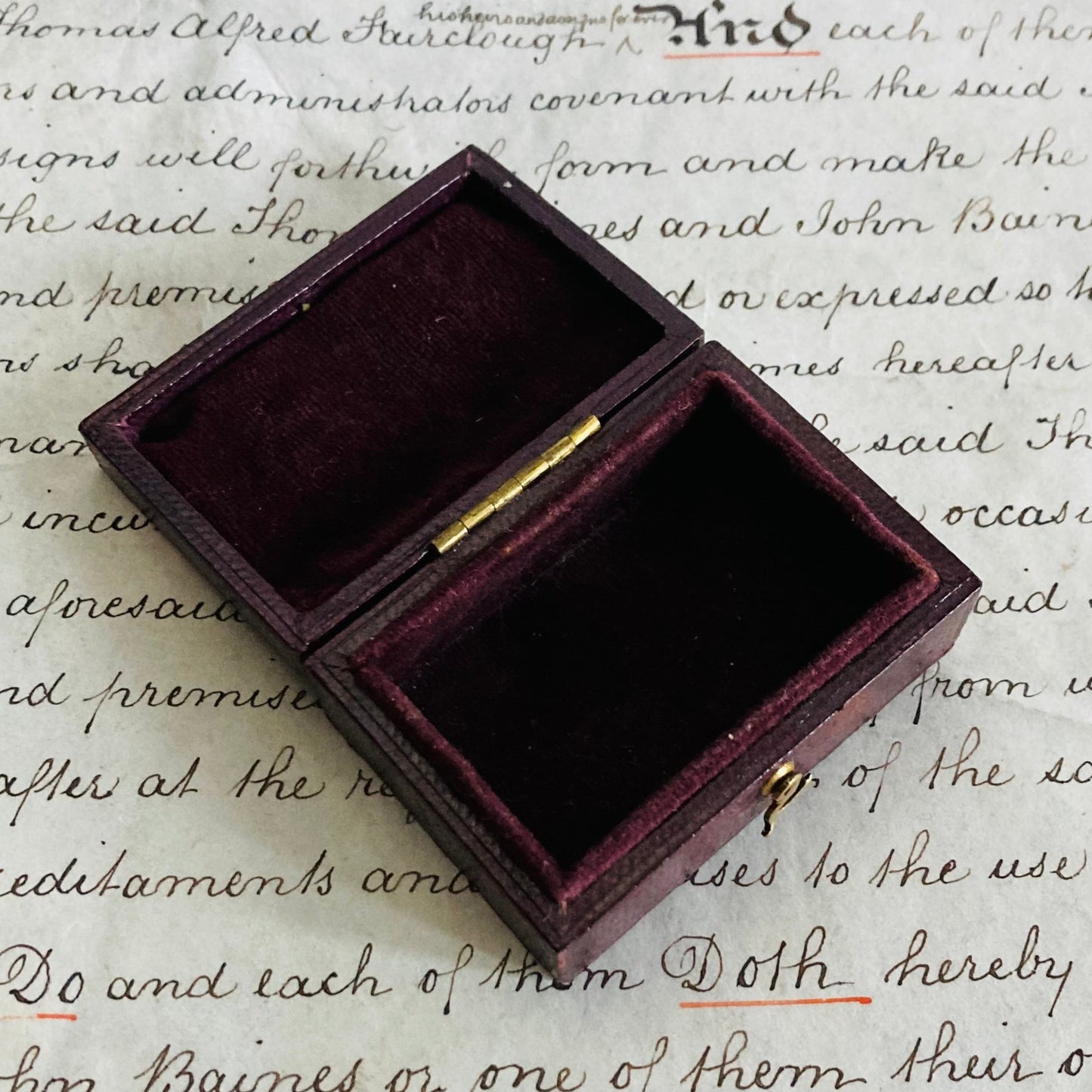 Antique Leather Vinaigrette Display Box