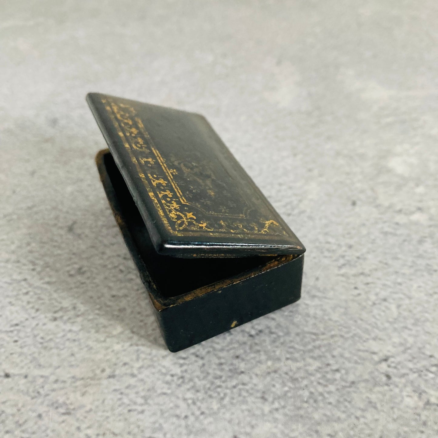 Antique Paper Mache Black Lacquer Snuff Box