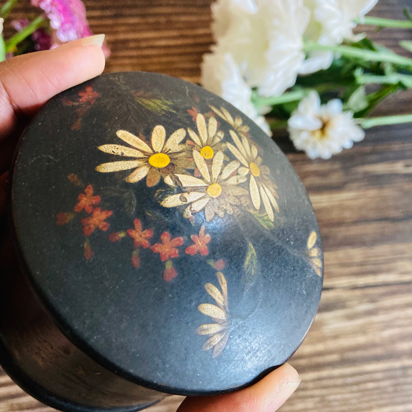 The Mixologist Roy - Antique Black Lacquer Paper Mache Box