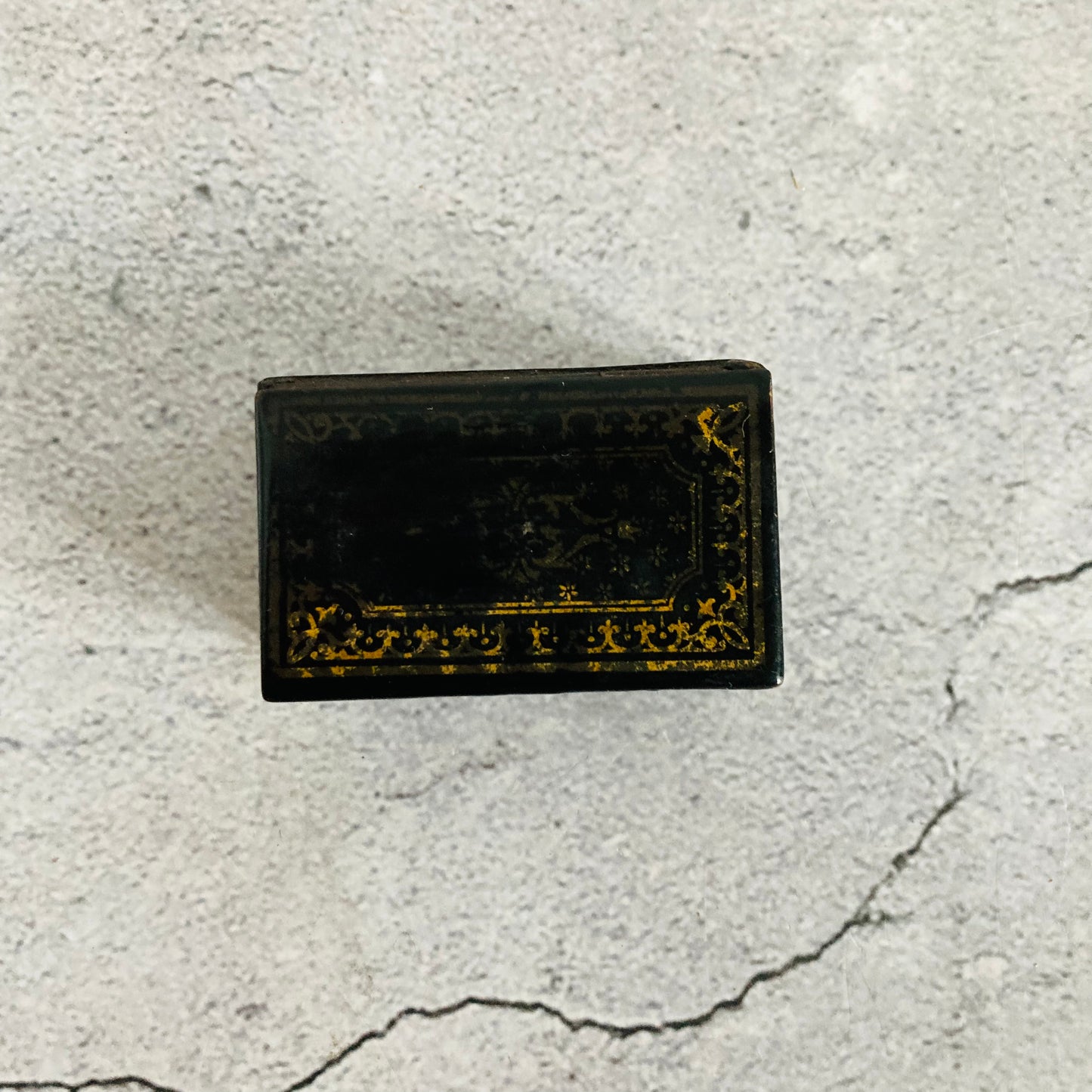 Antique Paper Mache Black Lacquer Snuff Box