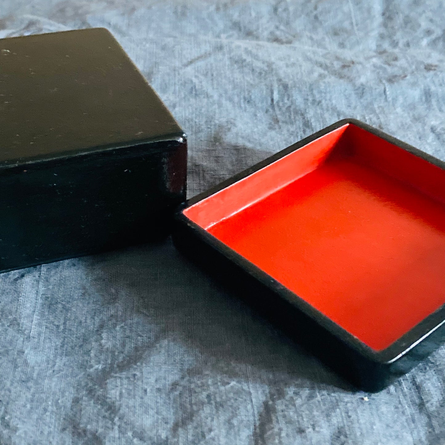 Vintage Paper Mache Lacquer Signed Square Russian Box