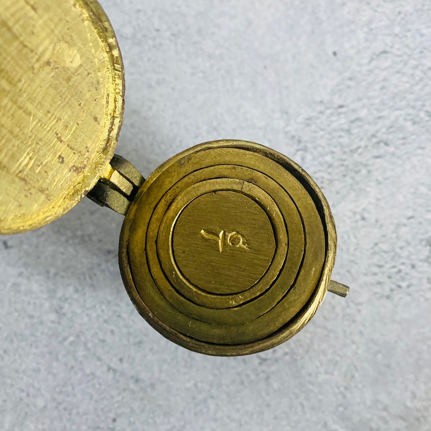Antique Money Weights Pile de Charlemagne