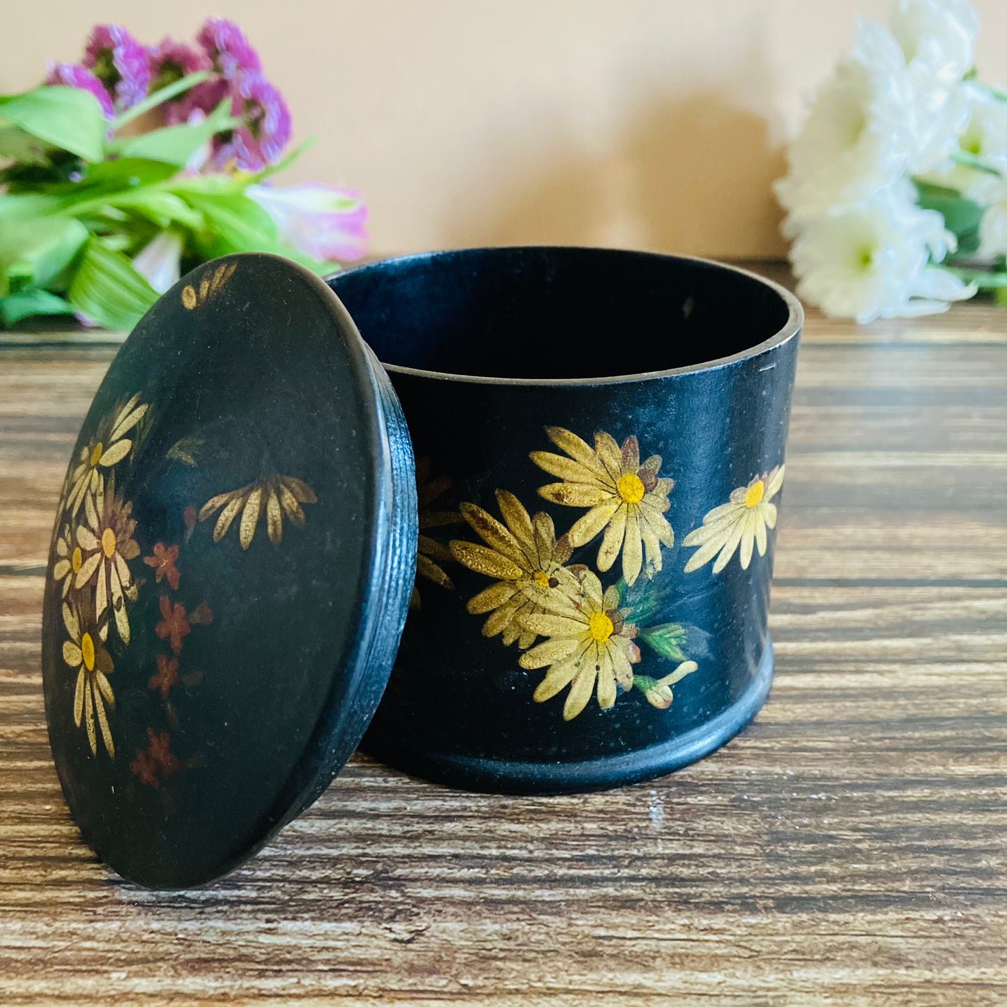 Antique Paper Mache Lacquer Box With Hand Painted Daisy Flowers & Butterfly