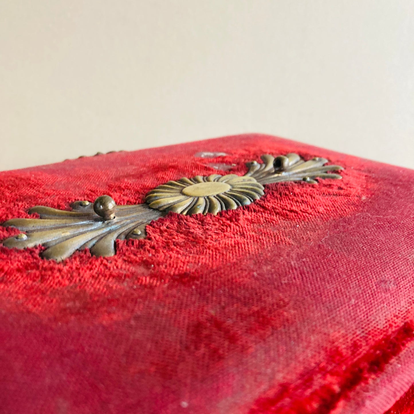 The Mixologist Evan - Antique French Velvet Jewellery Box