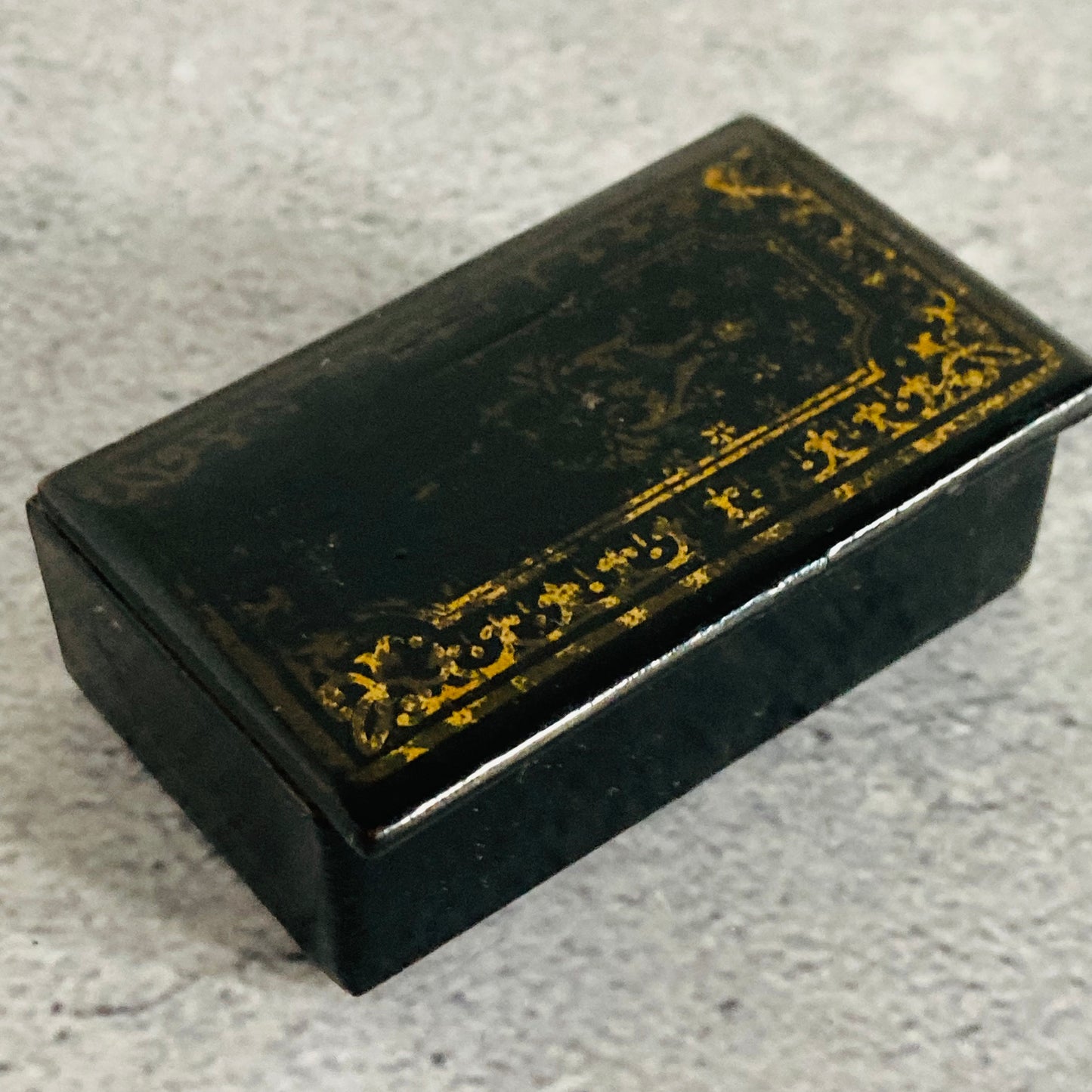 Antique Paper Mache Black Lacquer Snuff Box