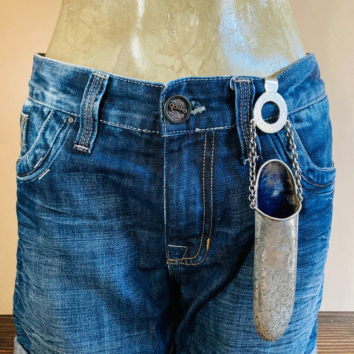 The Director Lennard - Antique Silver Chatelaine Spectacles Case