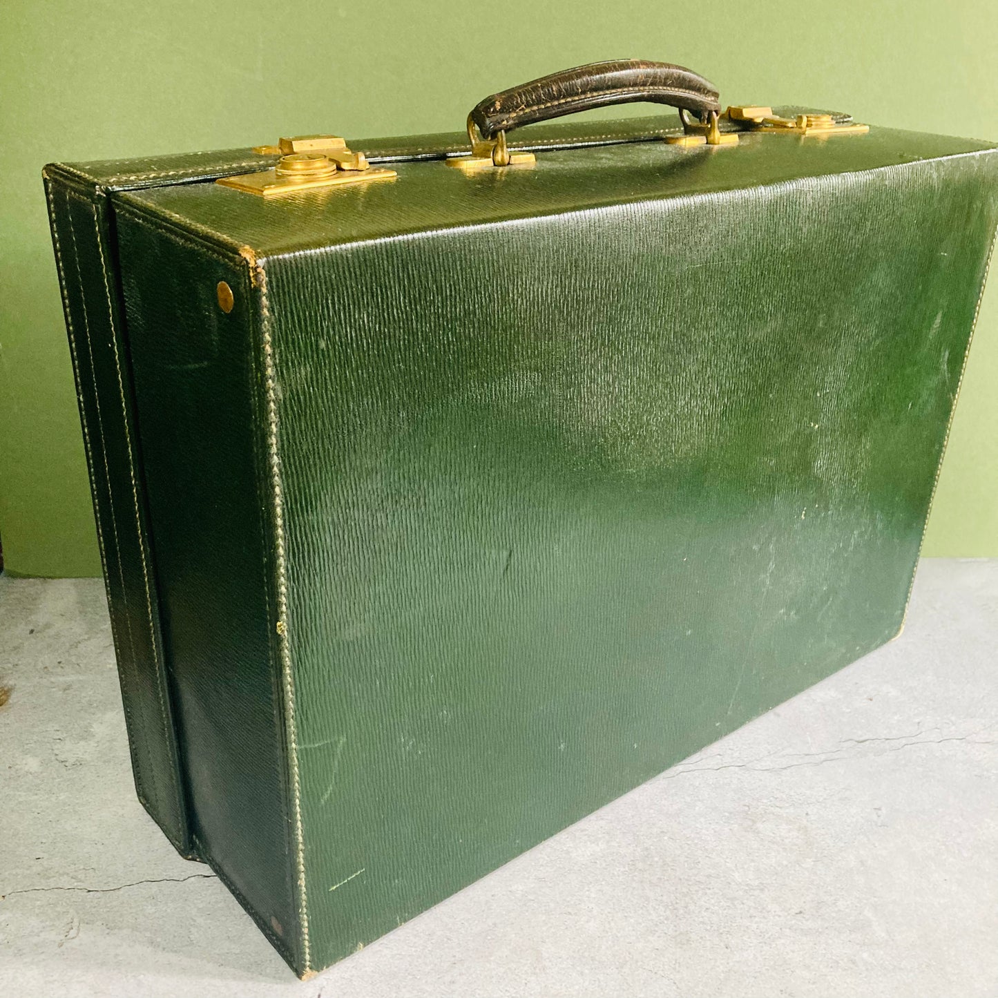 Luxury Antique Green Leather Travel Suitcase
