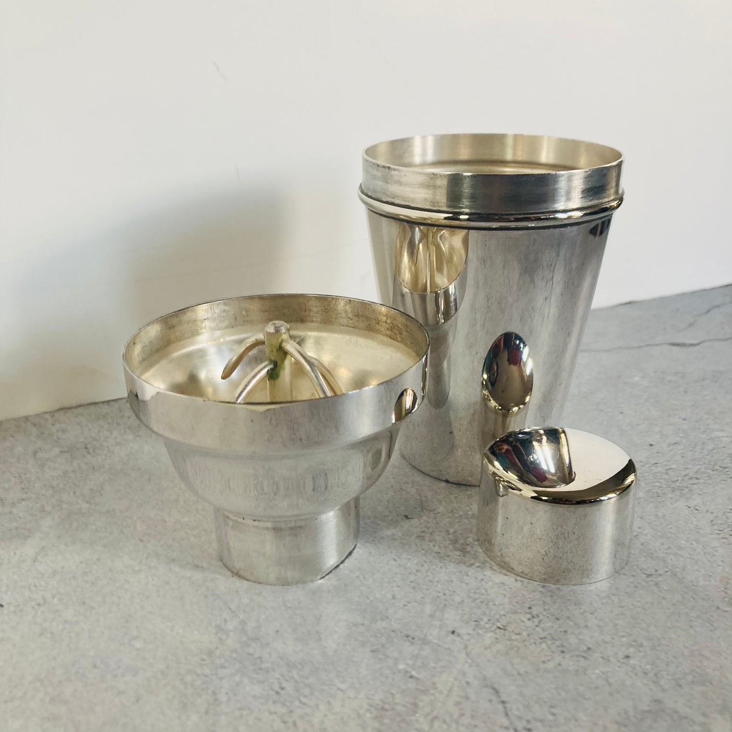 Silver Art Deco Cocktail Shaker 1/2 Pint William Suckling & Son