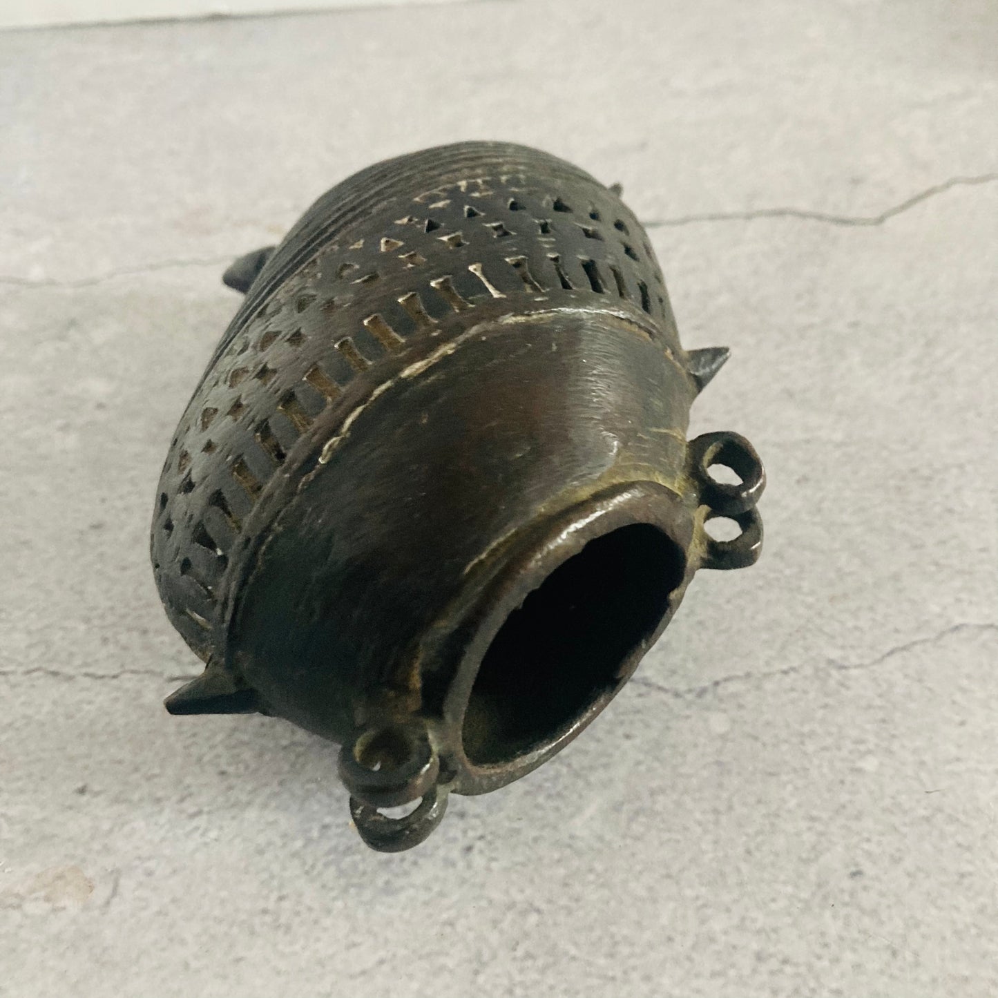 Antique Indian Bronze Sculpture Betel Nut Box Container