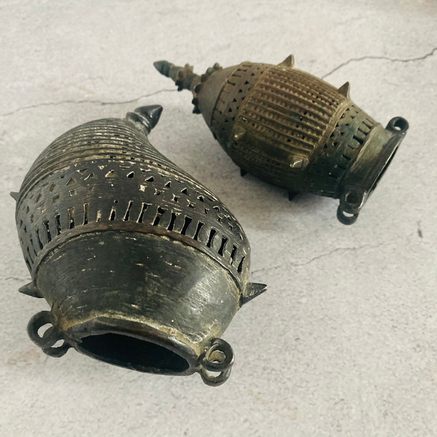 Antique Indian Bronze Sculpture Betel Nut Box Container