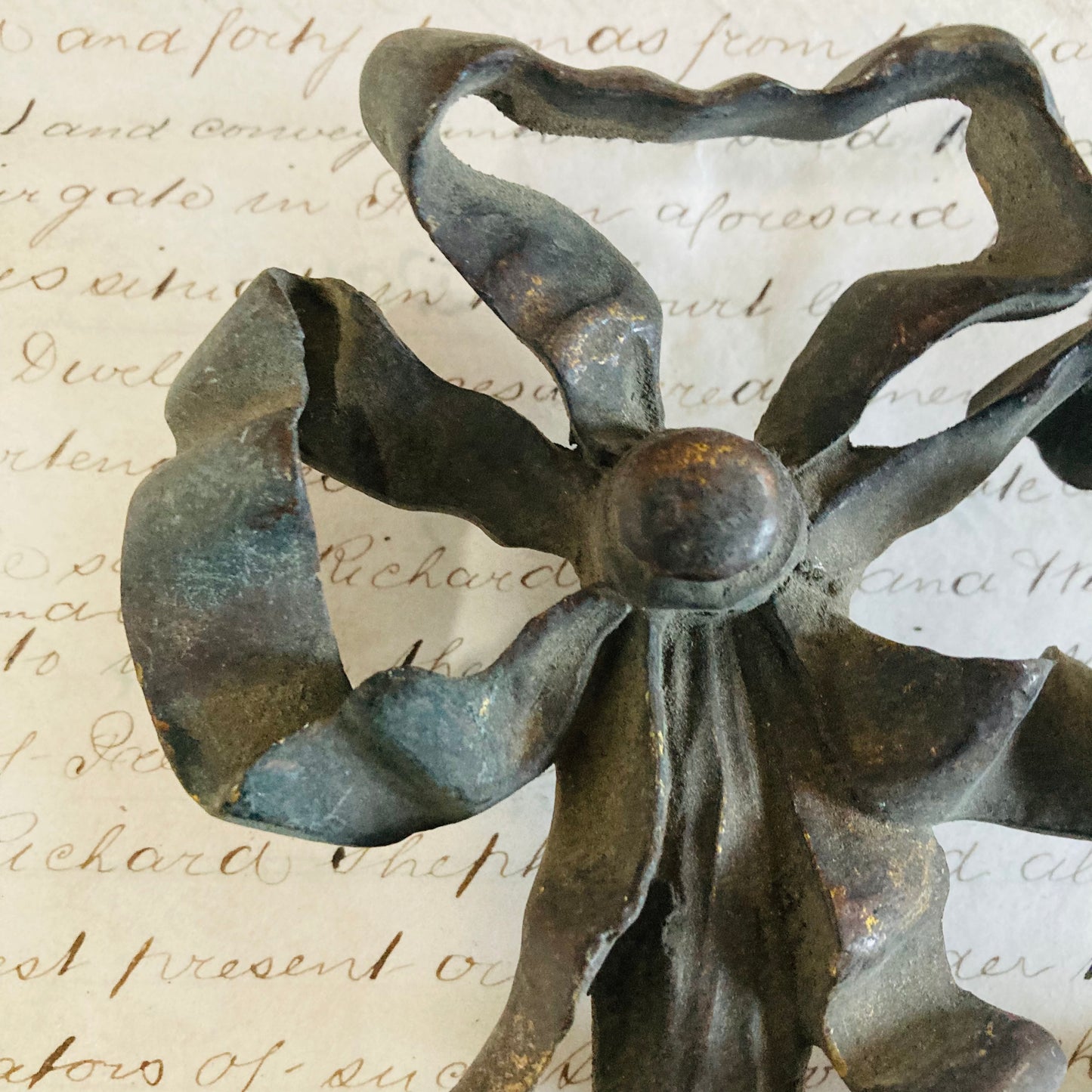 Art Nouveau Decorative Salvage Iron Bow Finial