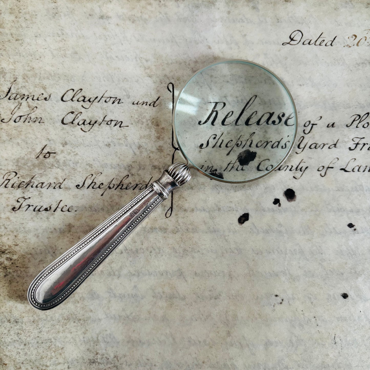 The Director Roy - Antique Customised Magnifying Glass