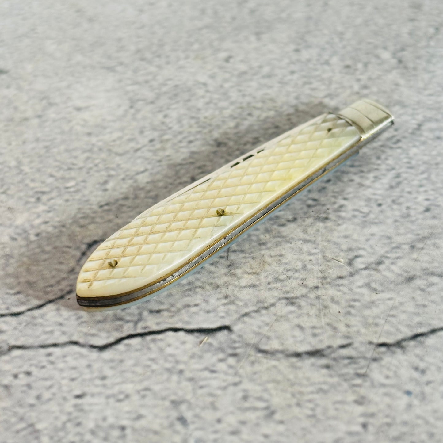 Antique Silver and Mother Of Pearl Folding Fruit Knife 1902