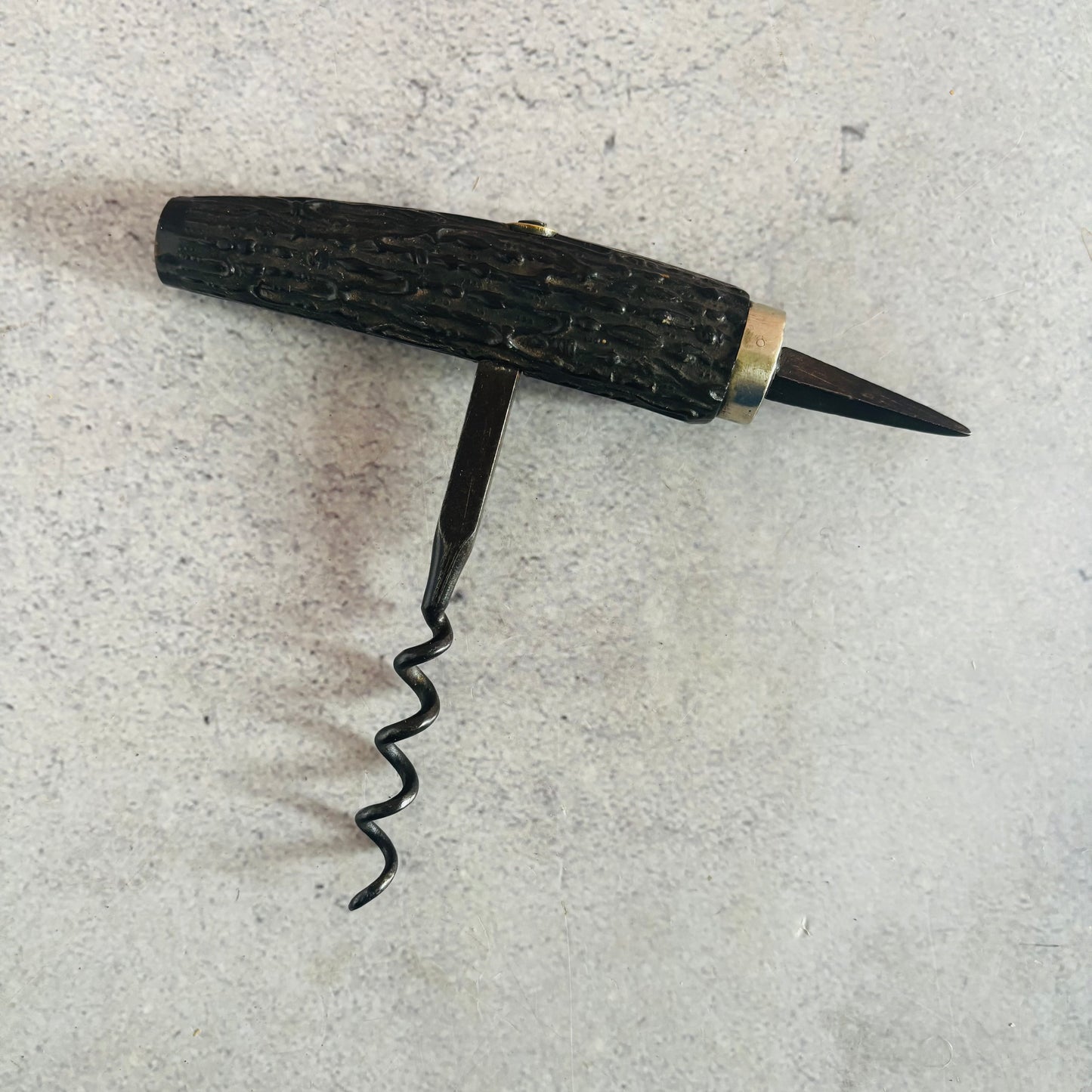 The Director Katie - Victorian Pressed Horn Handle Corkscrew