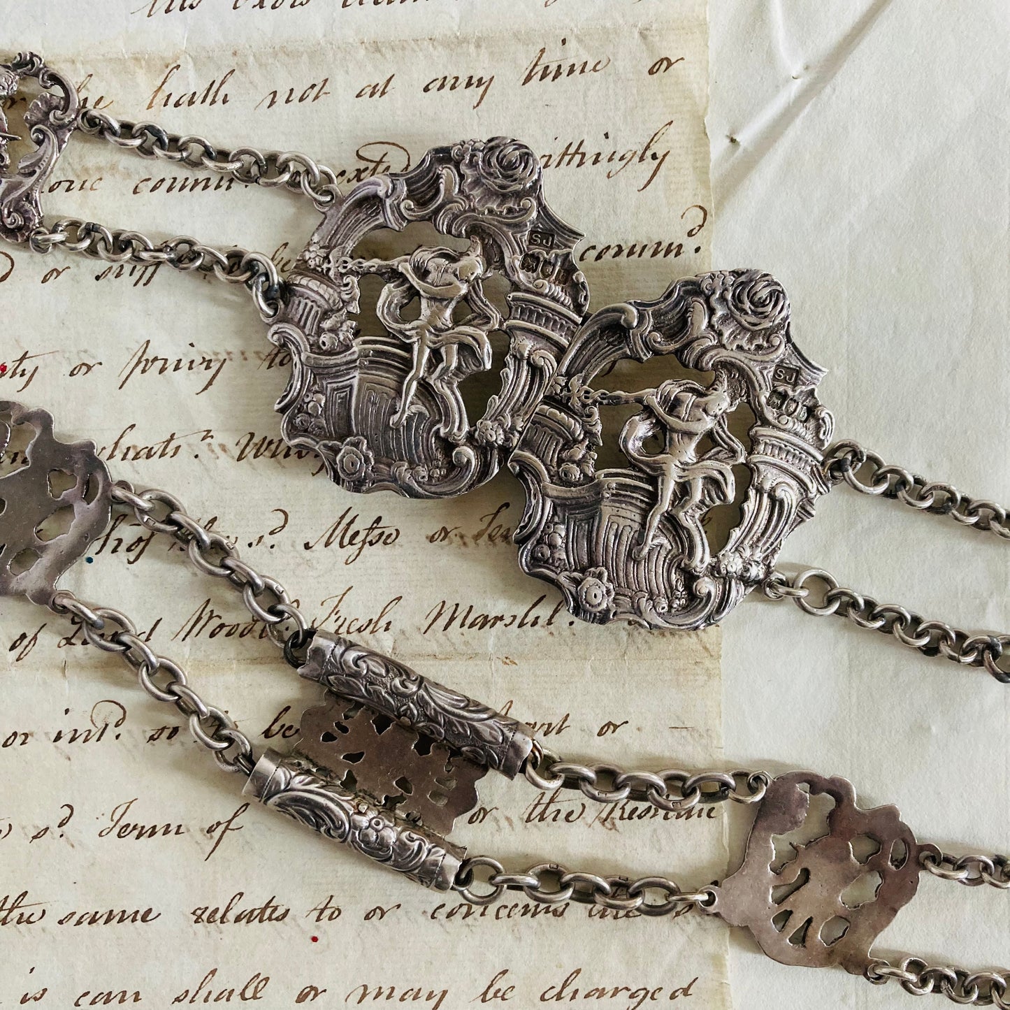 The Director Sharn - Victorian Silver Chain Belt