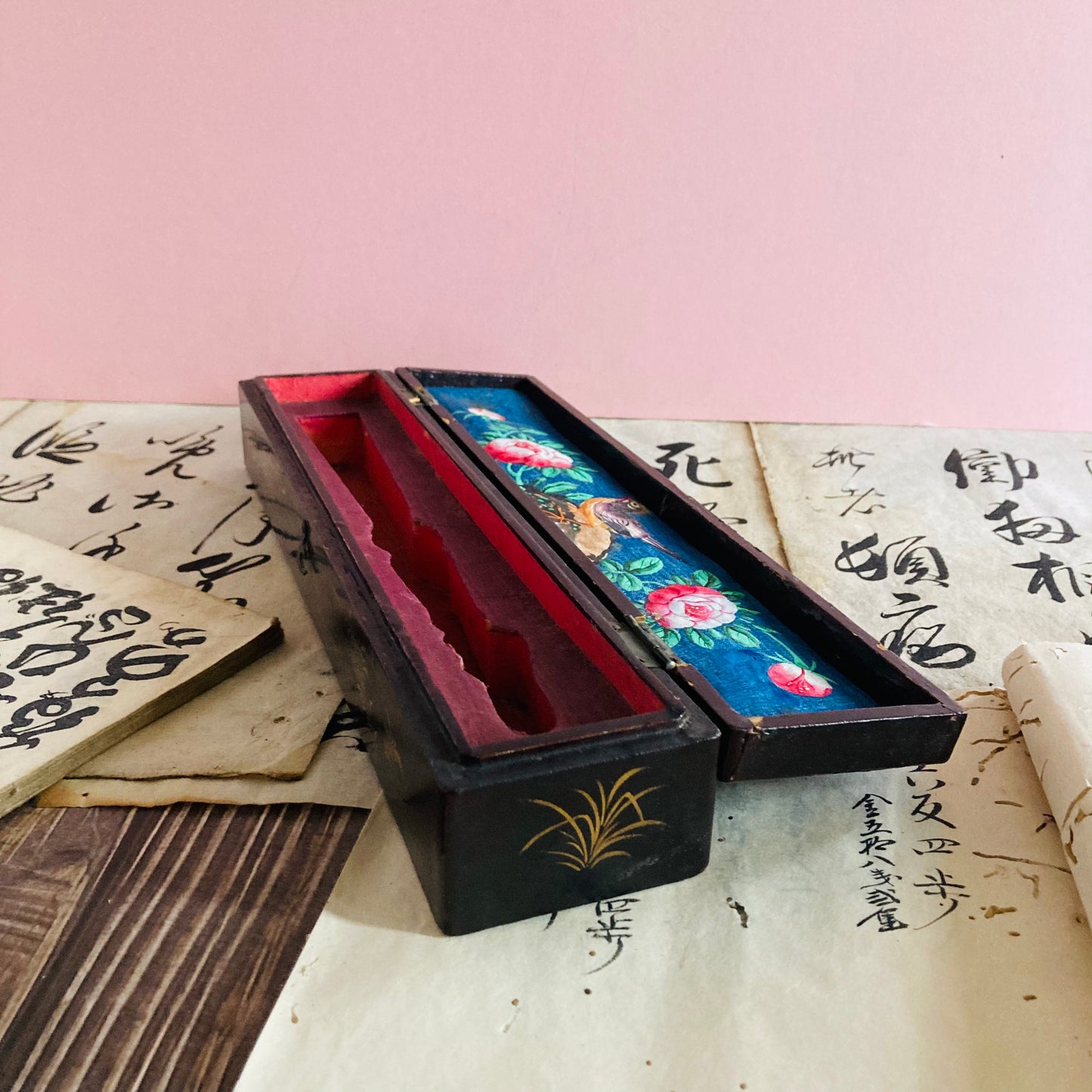 Antique Lacquered Hand Painted Oriental Chinese Fan Box Qing Dynasty