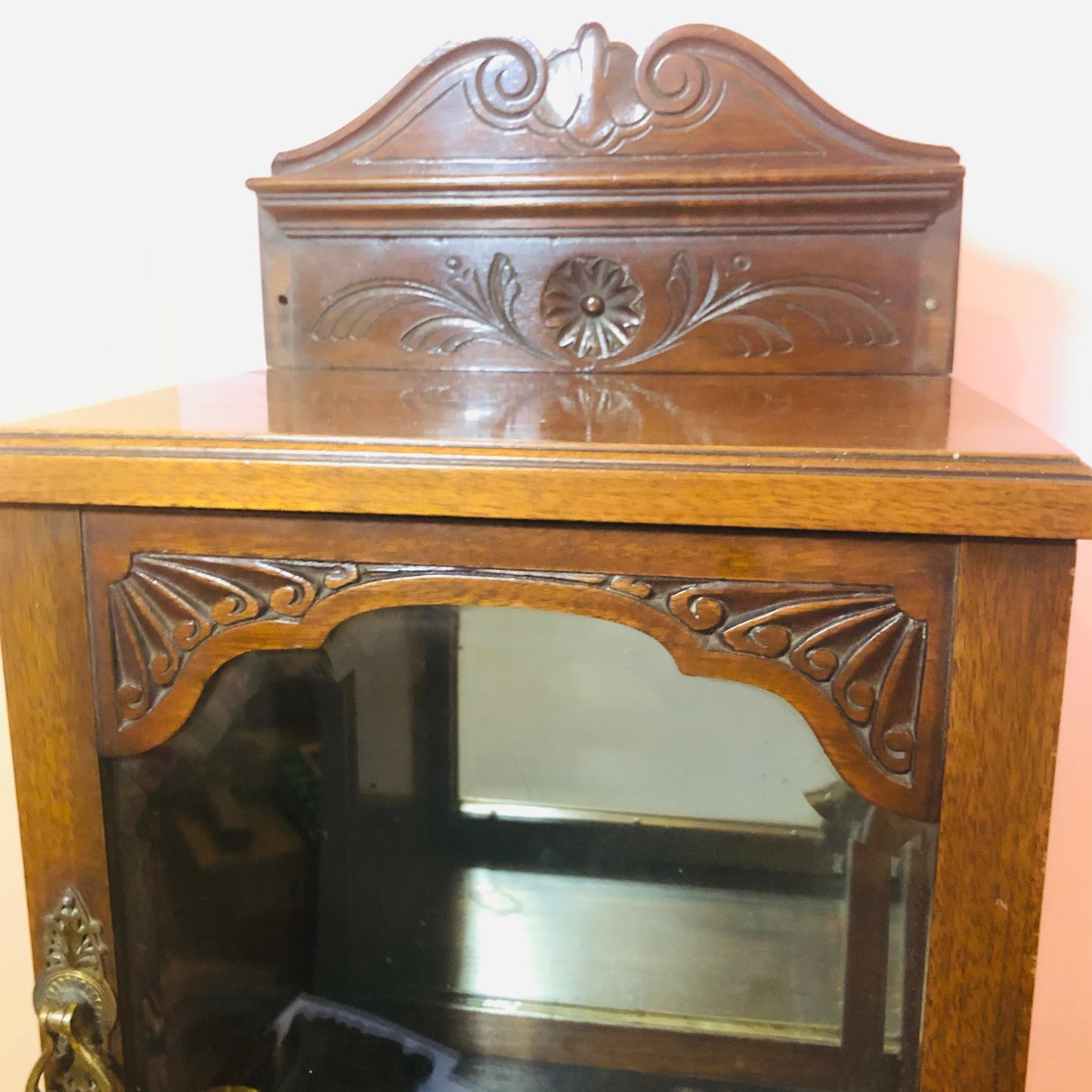 The Skater Albert - Small Antique Mirrored Display Cabinet