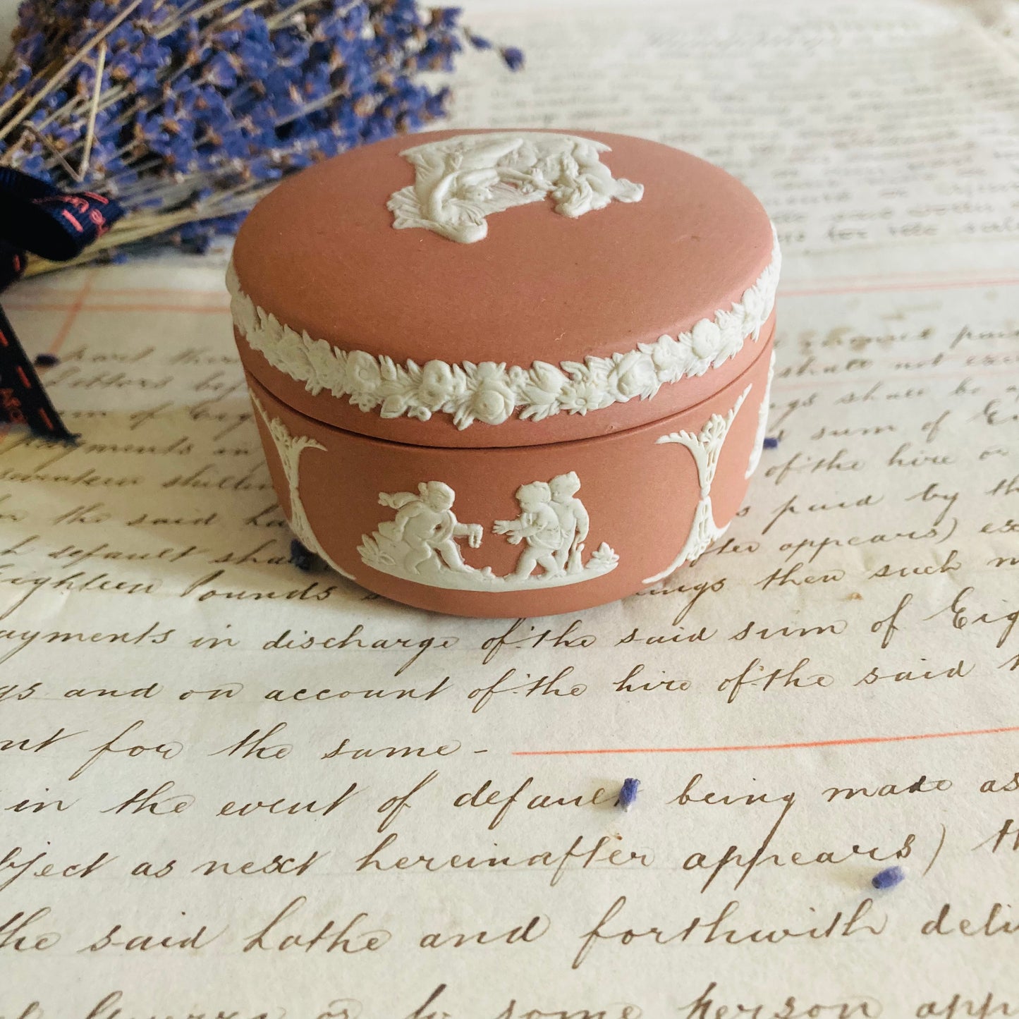 Vintage Trinket Pot Wedgwood Jasperware Cupid As Oracle