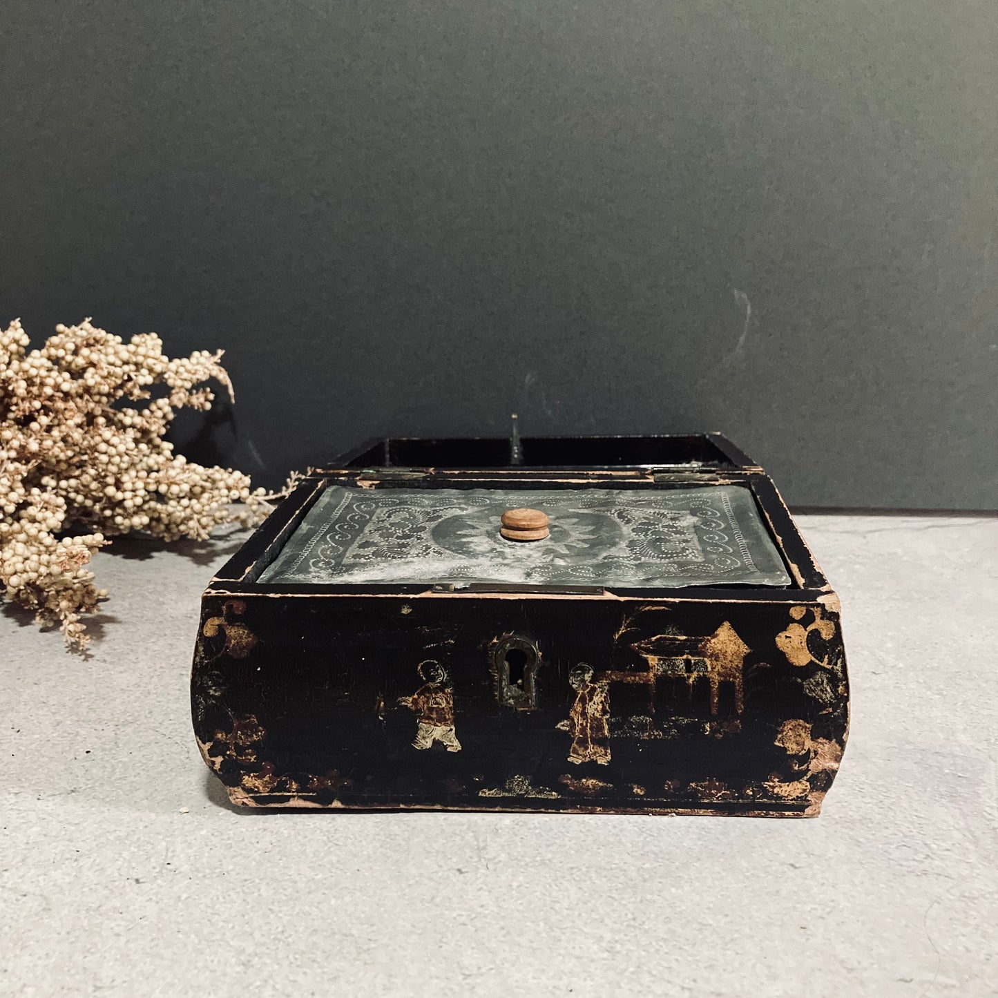 Antique Paper Mache Lacquer Hand Painted Oriental Chinese Export Tea Caddy