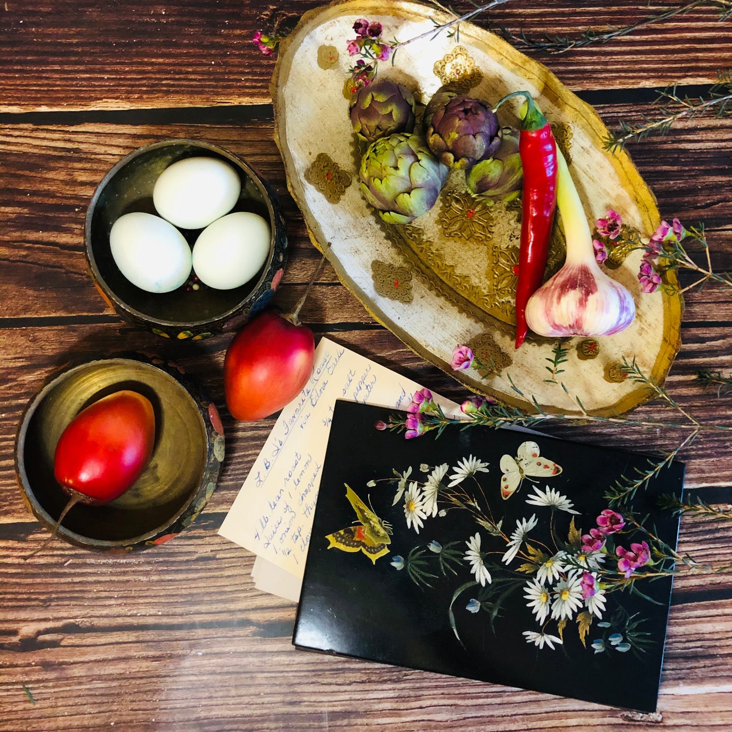 The Tattooist Naomi - Gold Florentine Bowl
