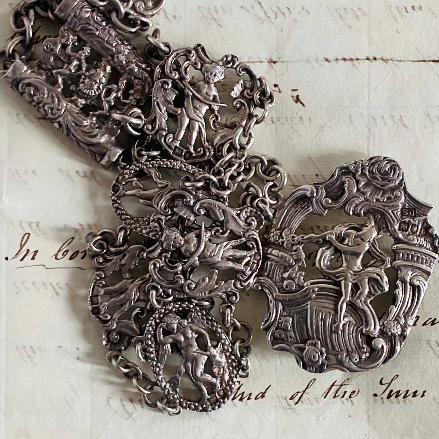 The Director Sharn - Victorian Silver Chain Belt