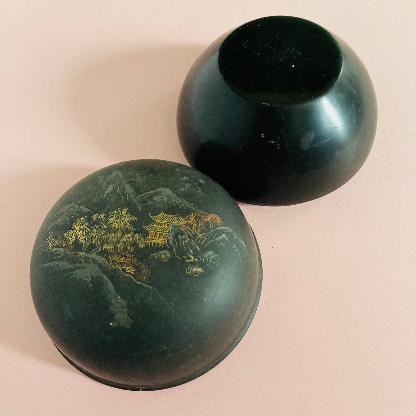 Japanese Lacquer Chinoiserie Round Box