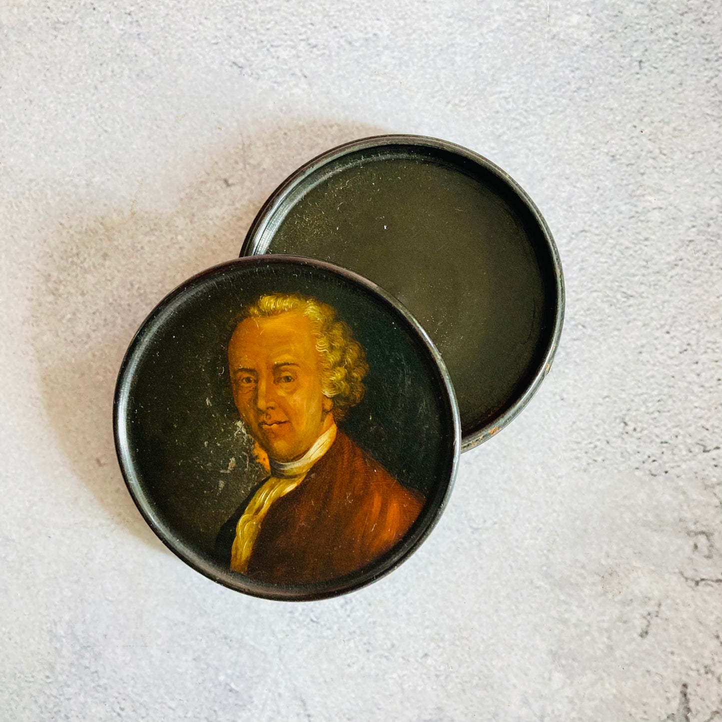 Antique Lacquer Paper Mache Snuff Box