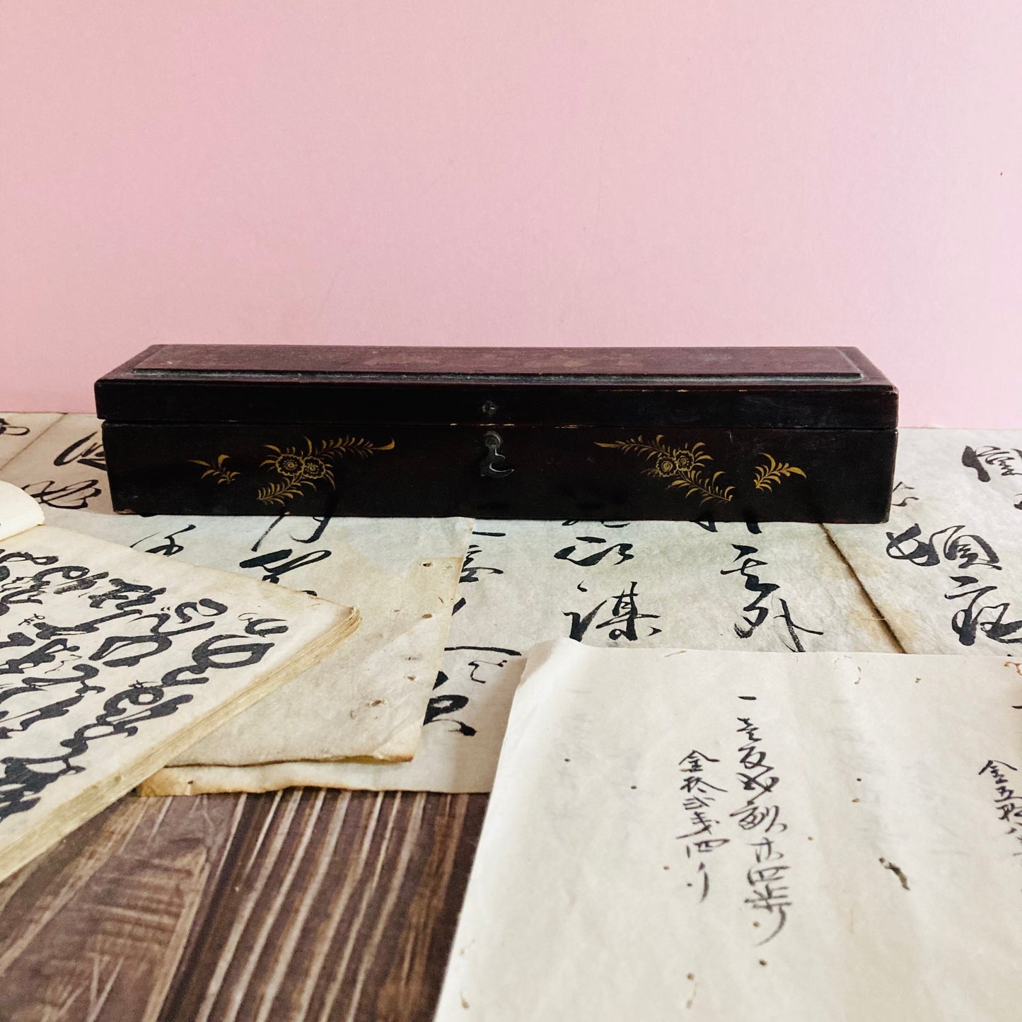 Antique Lacquered Hand Painted Oriental Chinese Fan Box Qing Dynasty