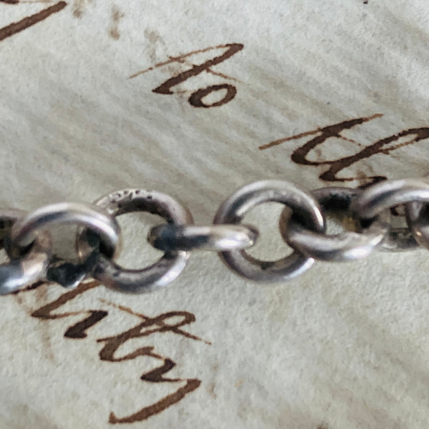 The Director Sharn - Victorian Silver Chain Belt