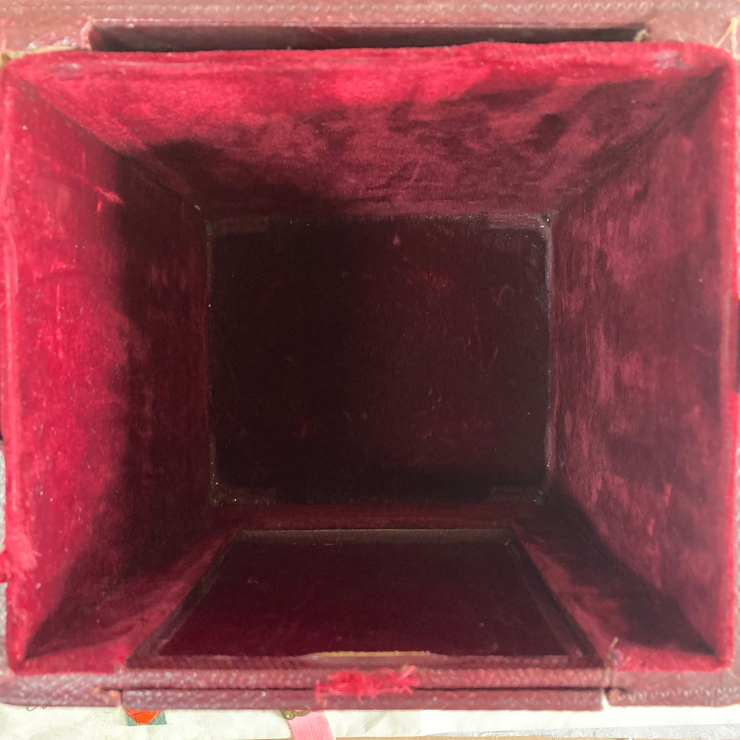 The Mixologist Sandy - Antique Large Leather Display Box