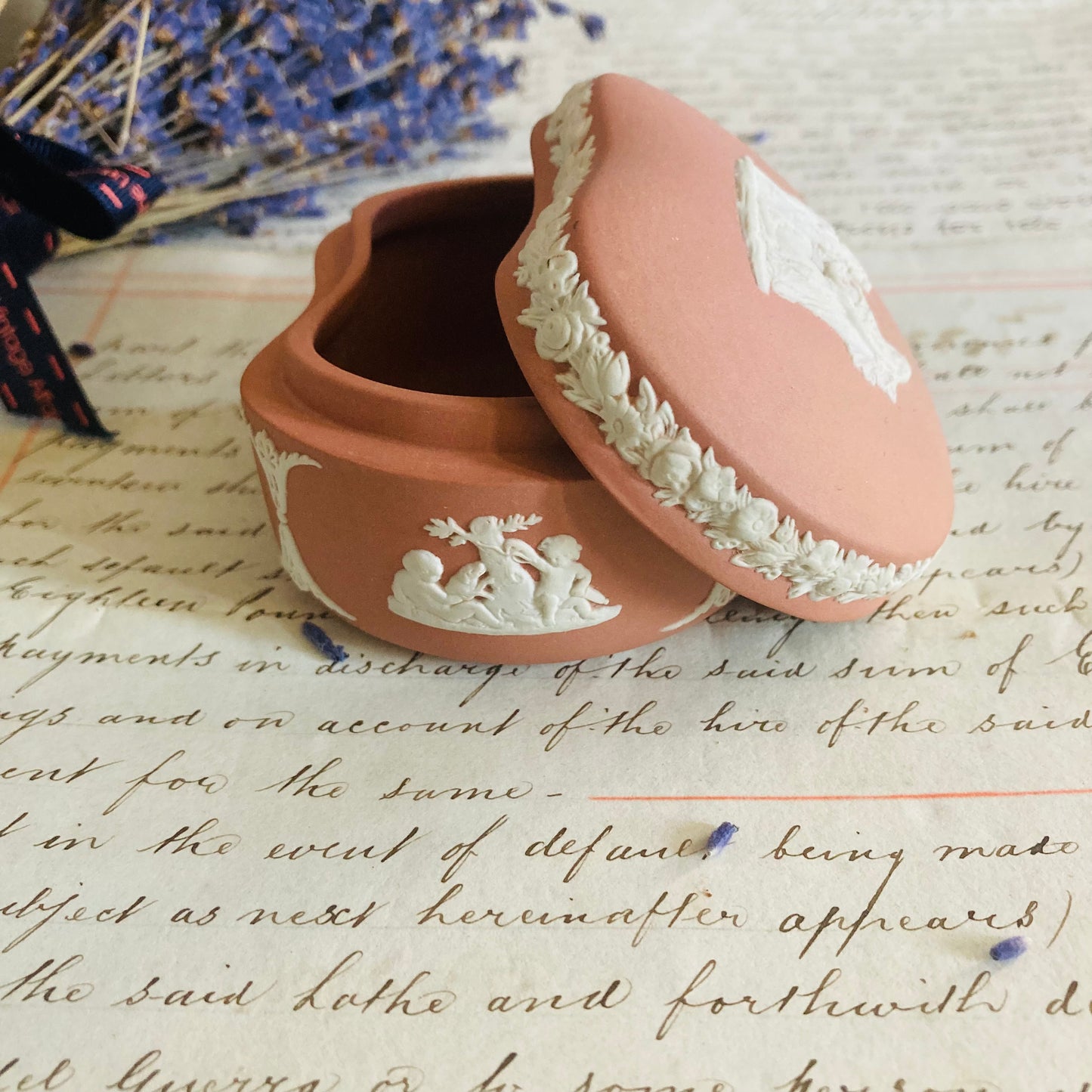 Vintage Trinket Pot Wedgwood Jasperware Cupid As Oracle