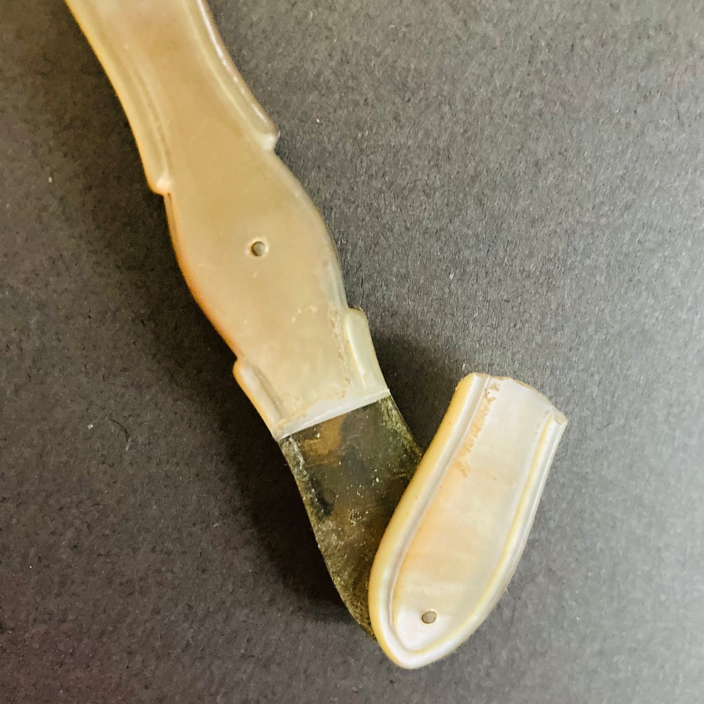 The Headhunter Kelly - Antique Silver Fold Fruit Knife 1851