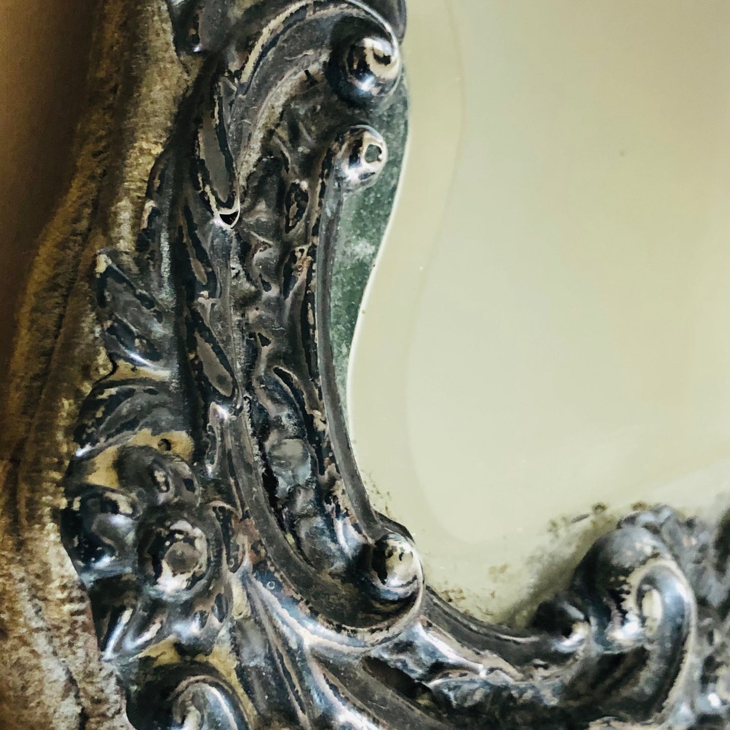 The Skater Stephanie - Edwardian Silver Vanity Mirror