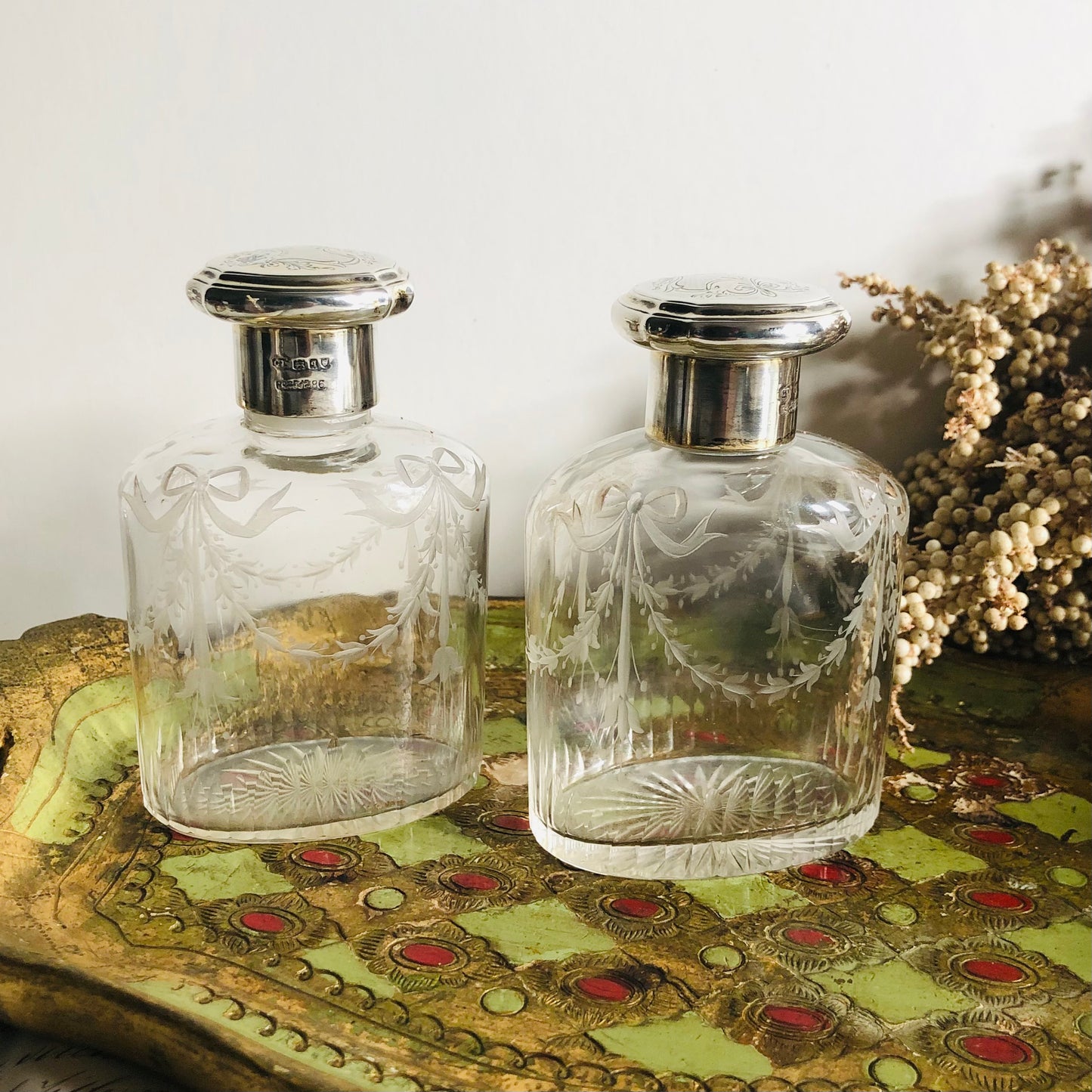 Antique Silver Topped Etched Glass Scent Bottle | 1911 London