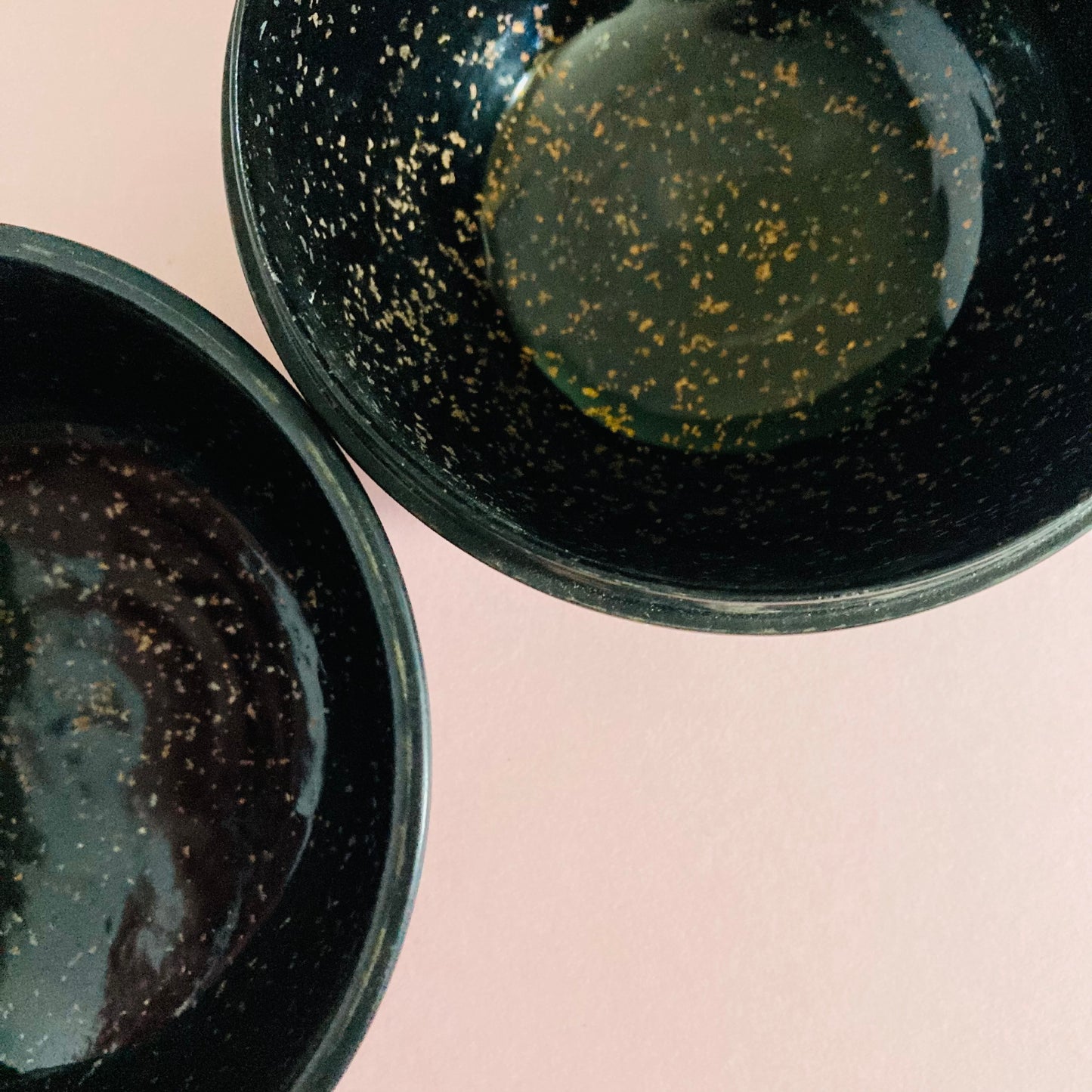 Japanese Lacquer Chinoiserie Round Box