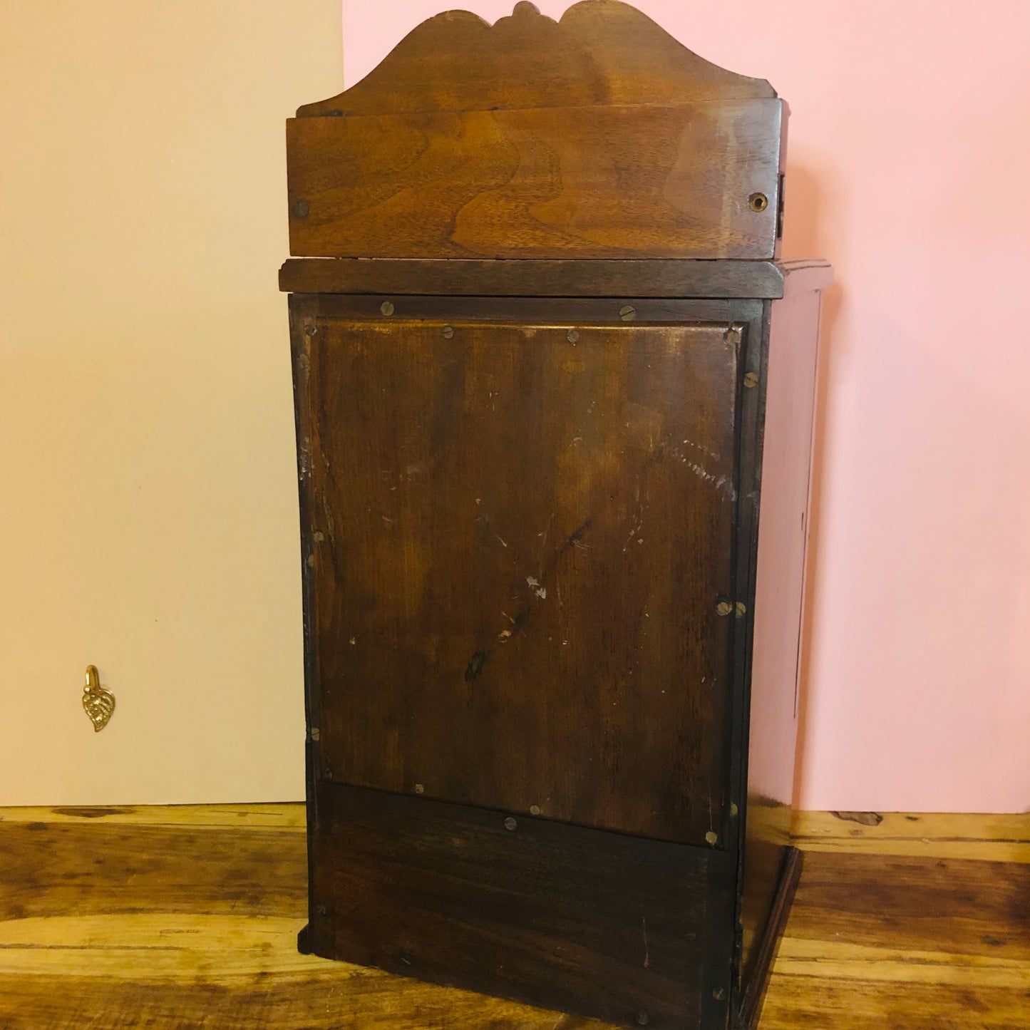 The Skater Albert - Small Antique Mirrored Display Cabinet
