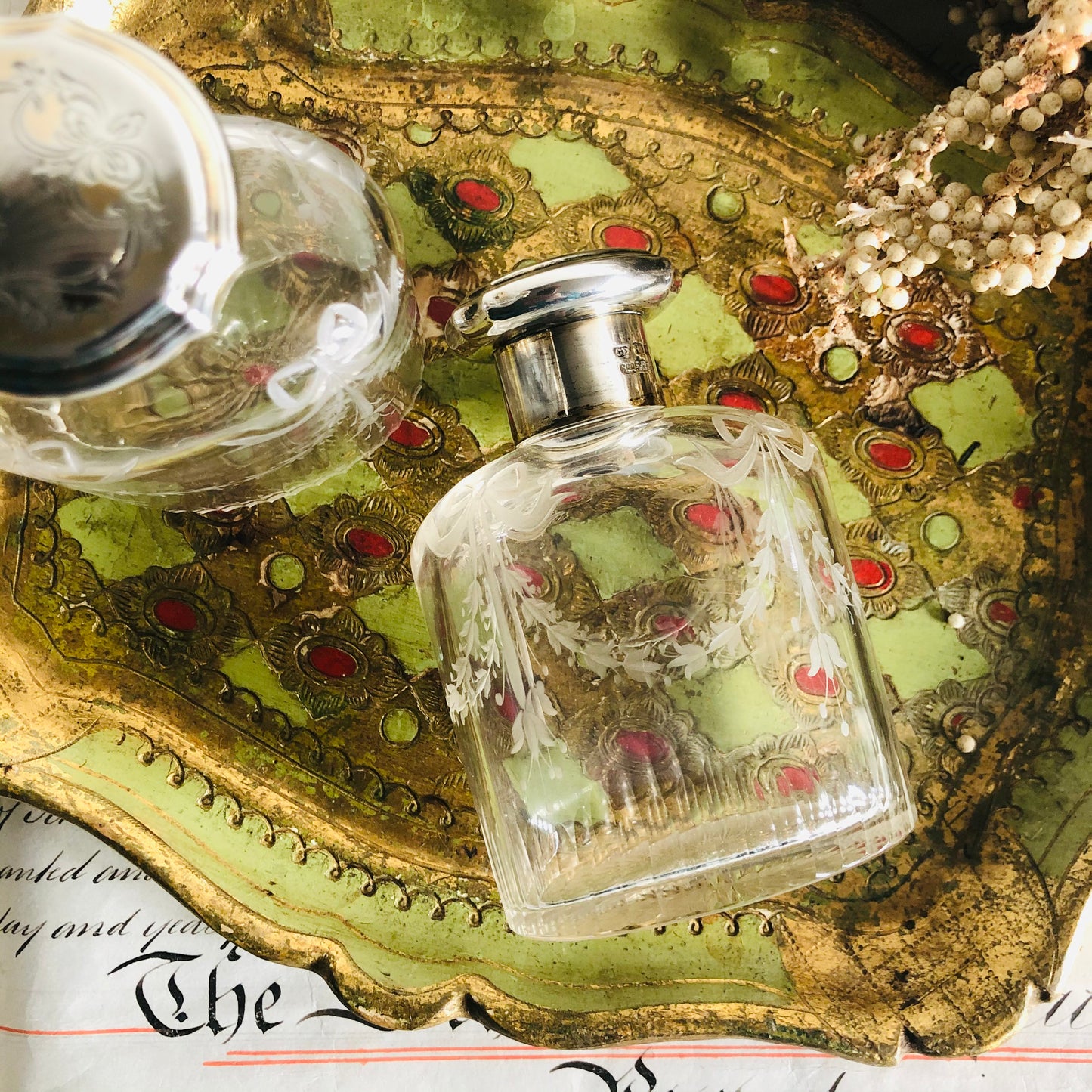 Antique Silver Topped Etched Glass Scent Bottle | 1911 London