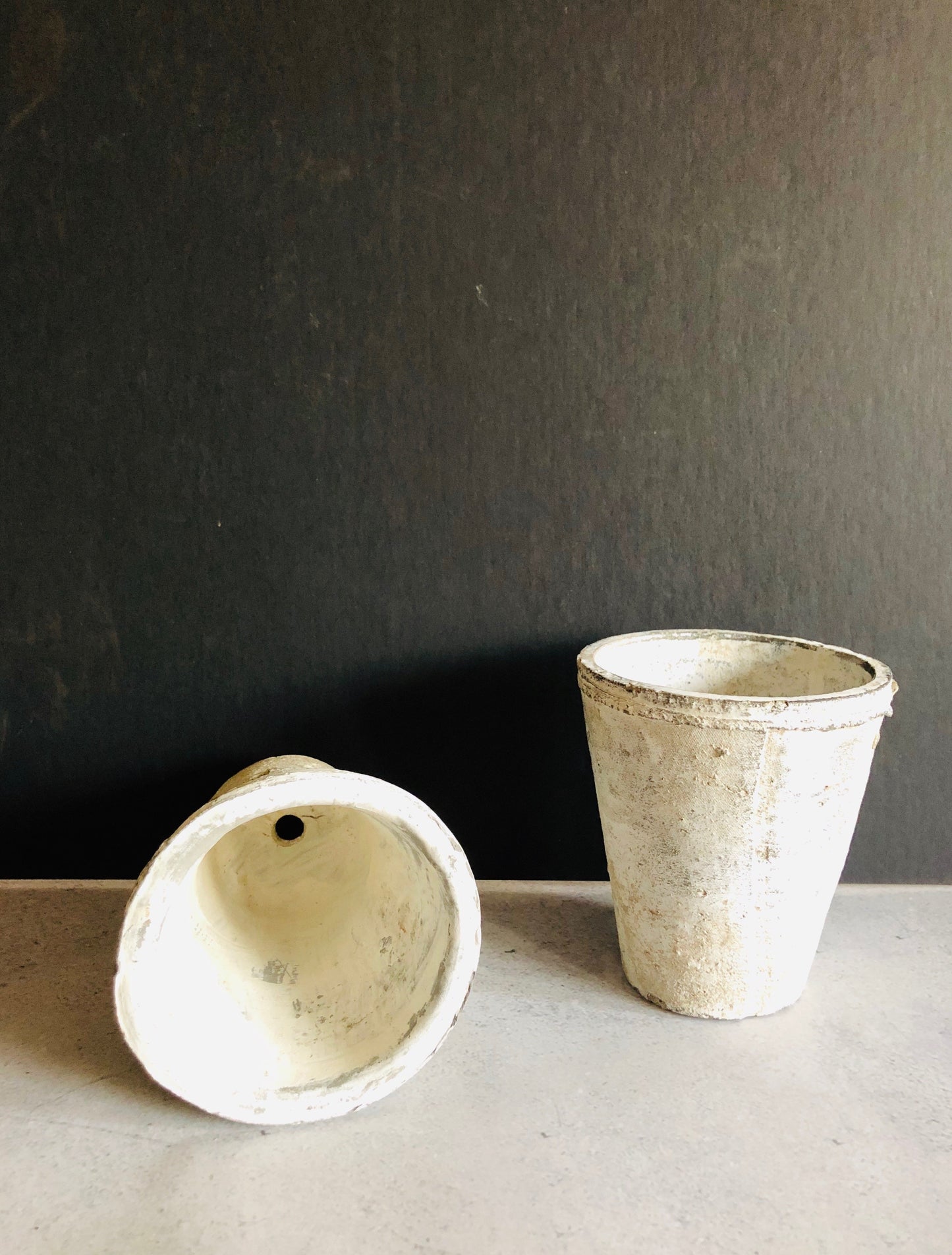 The Director Hunter - Handmade Chalky Stone Plant Pot