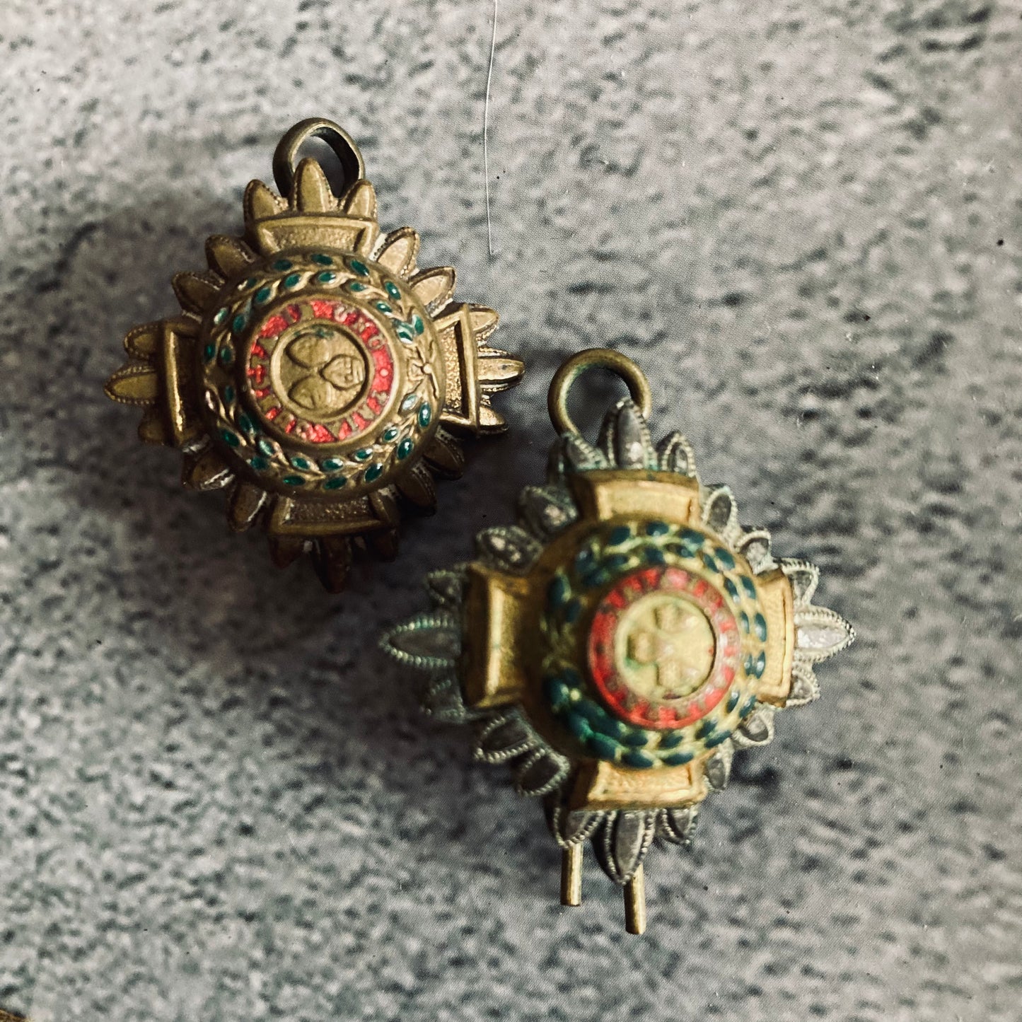 Vintage Military Pips