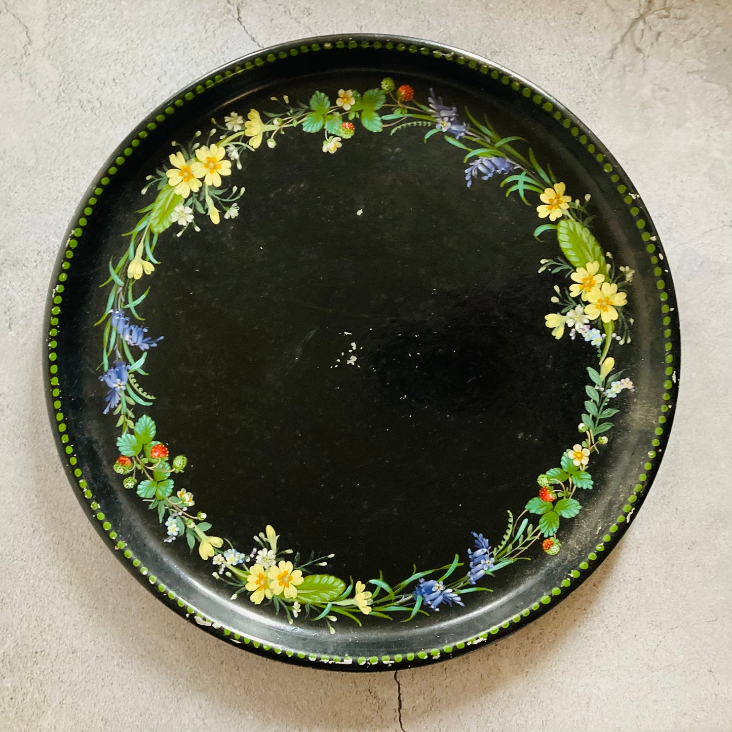 Antique Scalloped Paper Mache Lacquer Chinoiserie Style