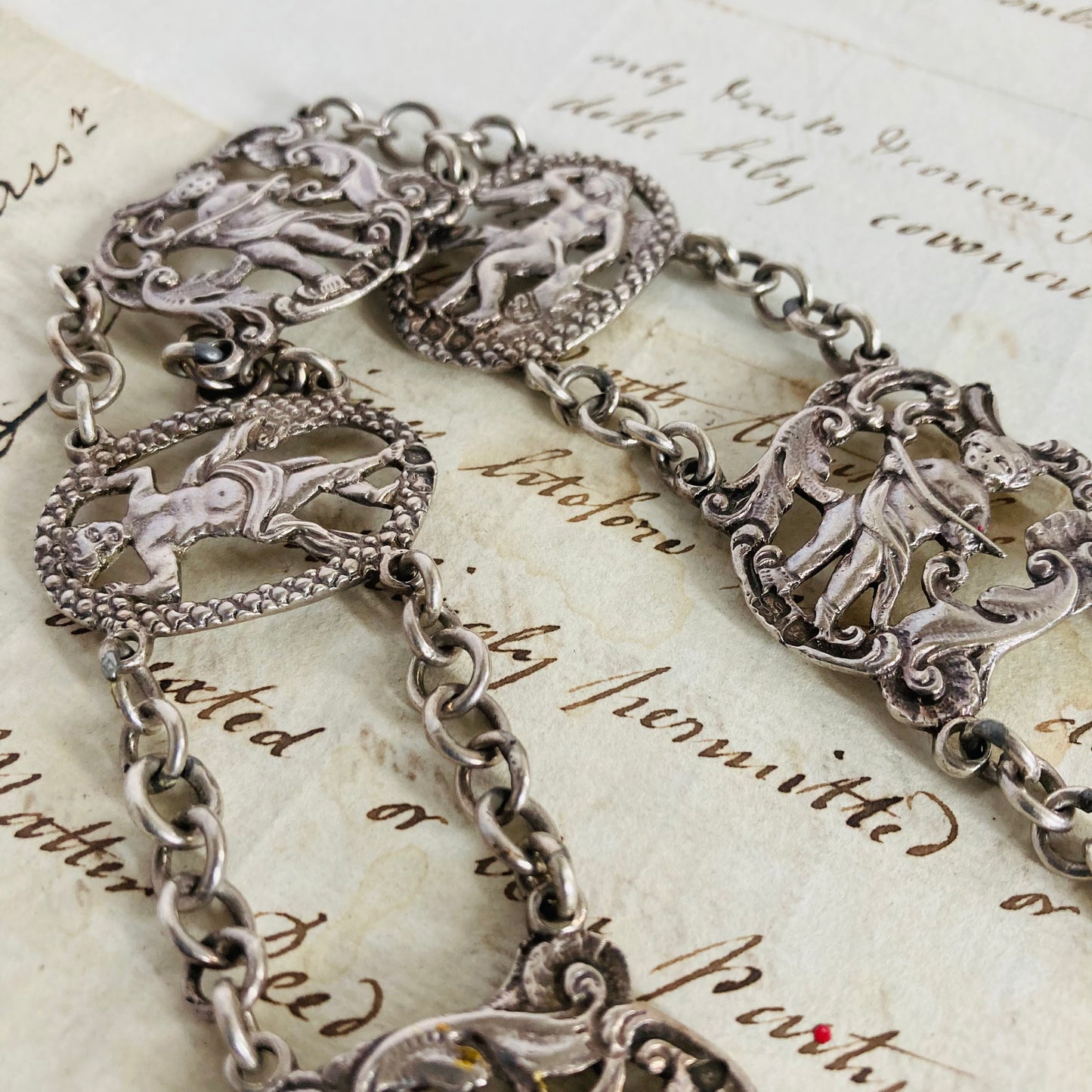 The Director Sharn - Victorian Silver Chain Belt