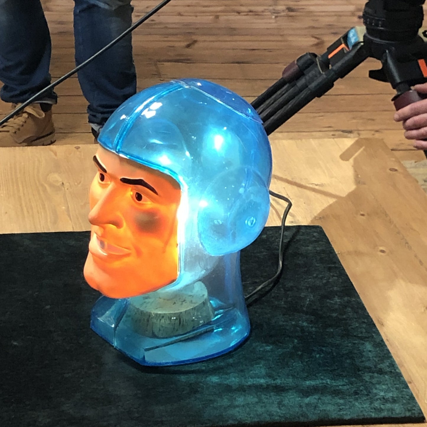 The Director Buzz - A Head Light