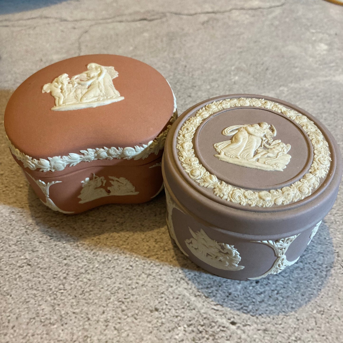 Vintage Trinket Pot Wedgwood Jasperware Cupid As Oracle