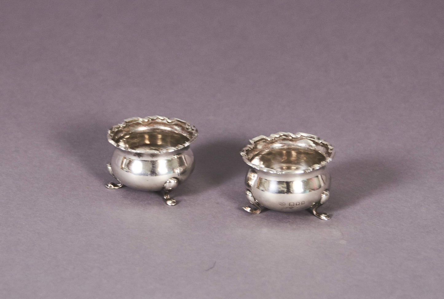 Master Lewis - Pair of silver vintage saltcellars