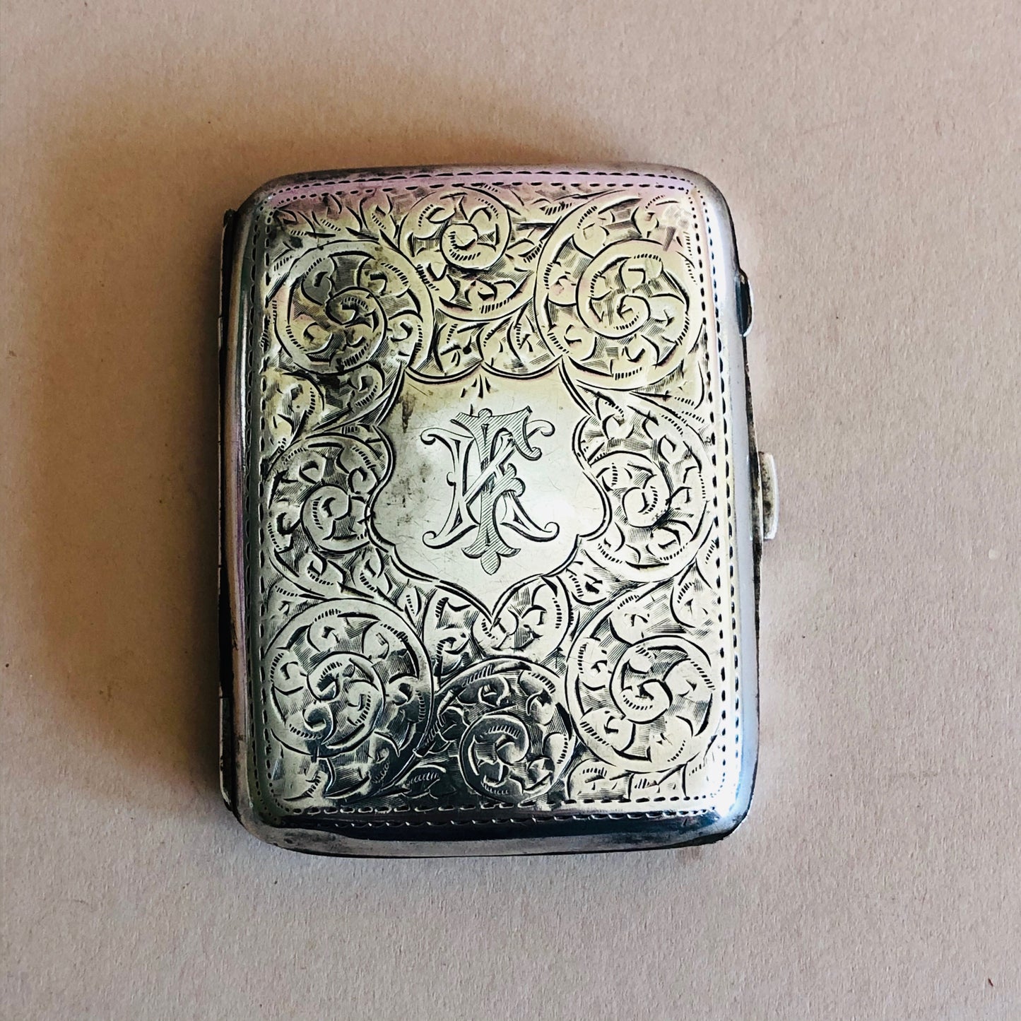 The Mixologist Jude - Antique Silver Card Case