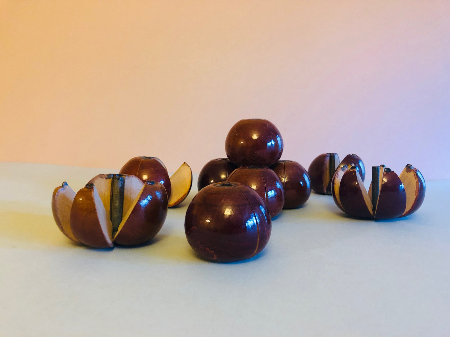 The Director Madison - Vintage Archimedes Apple Fraction Set