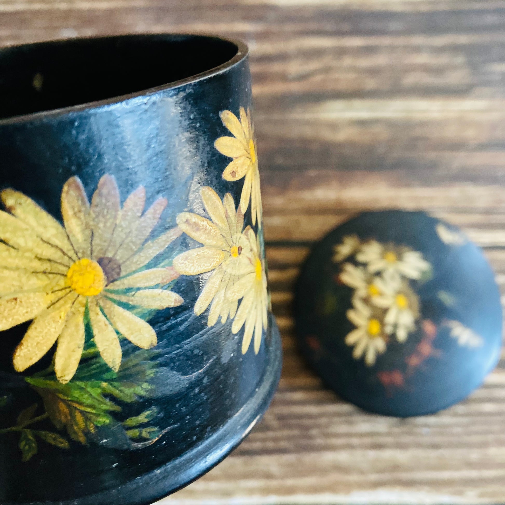 Antique Paper Mache Lacquer Box With Hand Painted Daisy Flowers & Butterfly