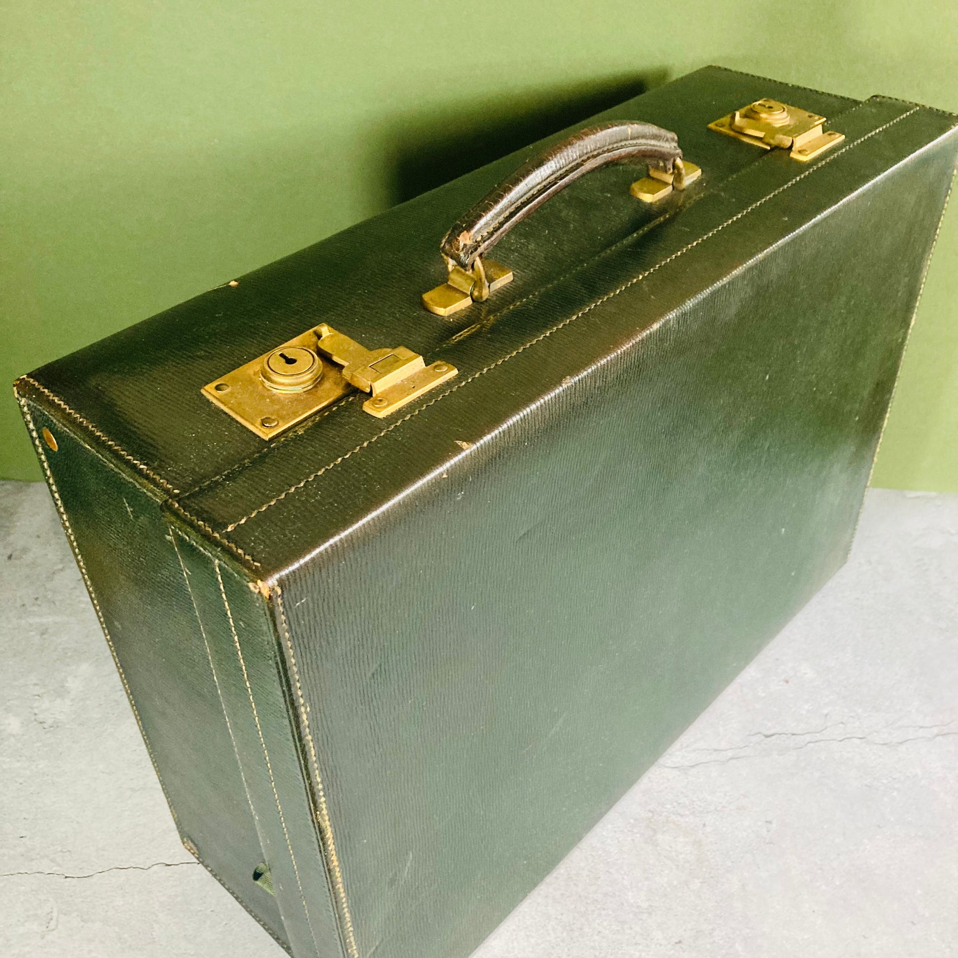 Luxury Antique Green Leather Travel Suitcase